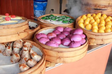 Yapışkan pirinç tatlı