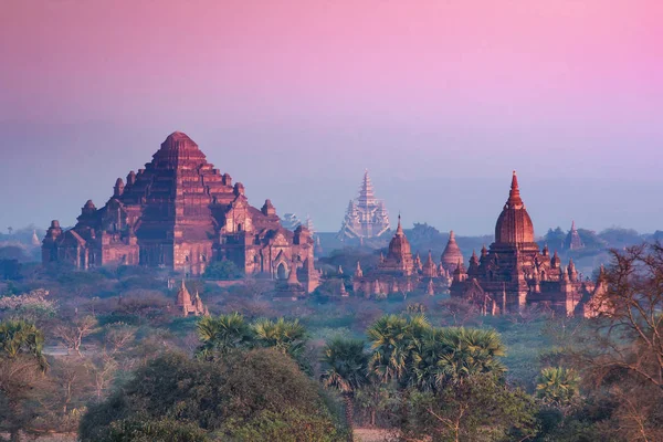 Templos en Bagan, Tierra de Pagoda, Myanmar — Foto de Stock