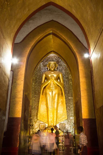 Buddha bild på Ananda temple — Stockfoto