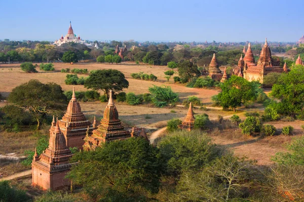 Templos en Bagan, Tierra de Pagoda, Myanmar — Foto de Stock