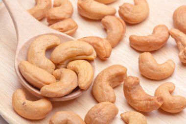 Kaşık kaju fıstığı