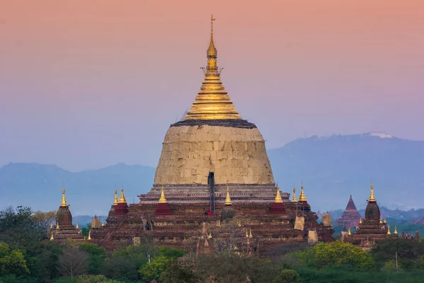 Пагода Дамаязика в Багане, Мьянма — стоковое фото