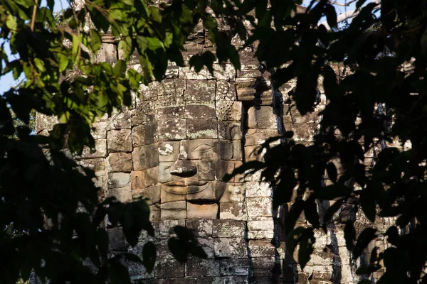 プラサート ・ バイヨン寺院、アンコール ・ トムの古代 — ストック写真