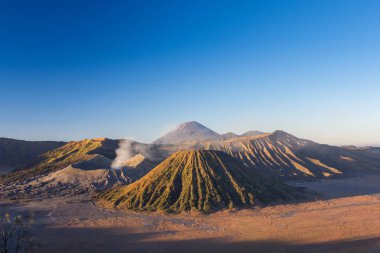 Mount Bromo mavi gökyüzü gün zaman doğa manzara arka plan