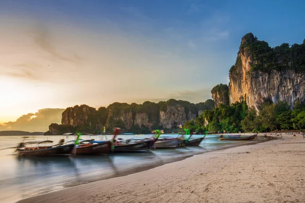 Tayland, Krabi 'deki Railay plajı.
