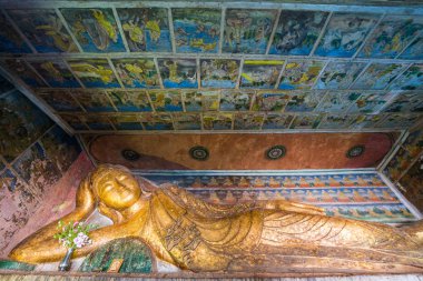 Buda resim Pho kazanmak Taung mağarada Monywa