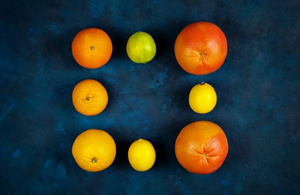 柑橘類:レモン、グレイフルーツ、マンダリン、オレンジ、ライム。 — ストック写真