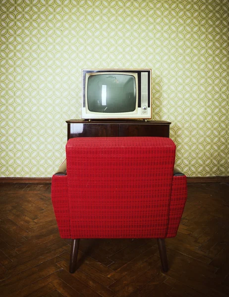 Vintage rum med retro-tv — Stockfoto