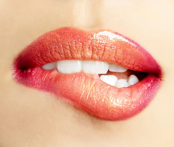 Sexy labios femeninos — Foto de Stock