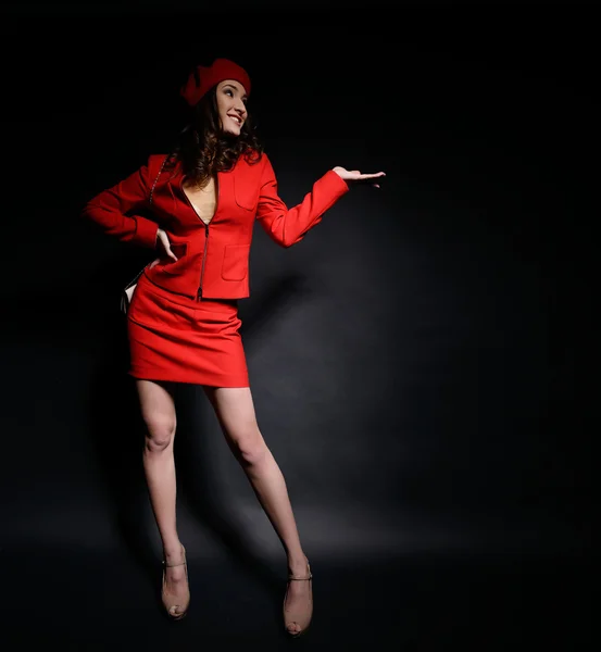 Chica con estilo en traje rojo — Foto de Stock