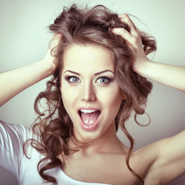 Surprised beautiful girl — Stock Photo, Image