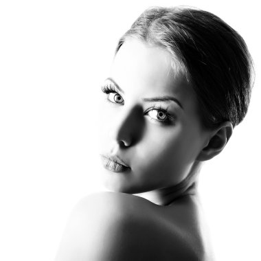 sağlıklı yüzü olan kadın