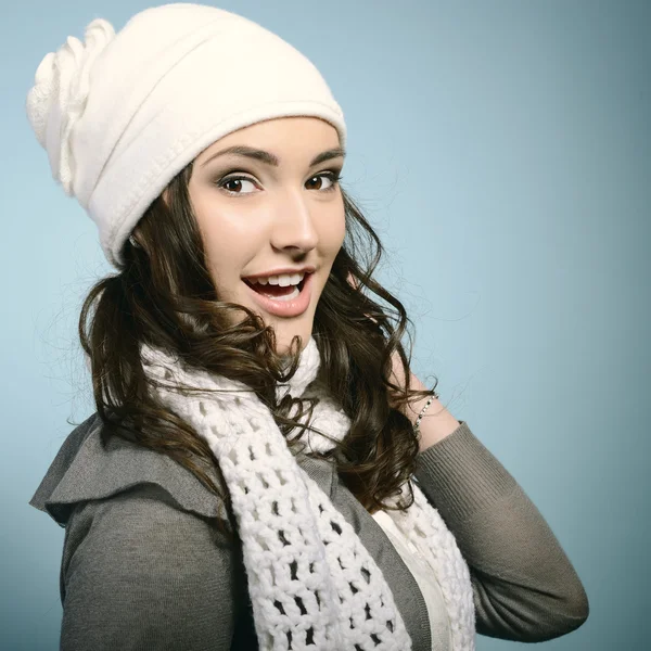 Girl in warm clothes — Stock Photo, Image