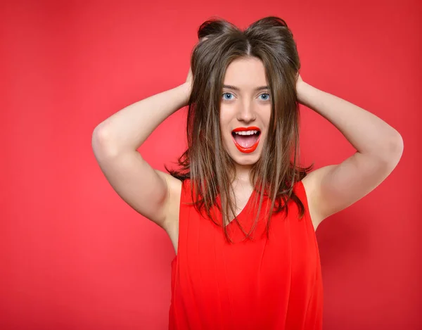 Surprised young woman — Stock Photo, Image