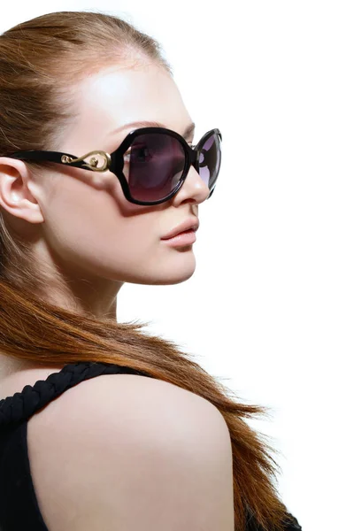 Bella donna in occhiali da sole — Foto Stock