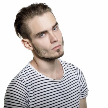 Çekici genç adam.