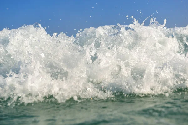 Čistá tyrkysová mořská vlna — Stock fotografie