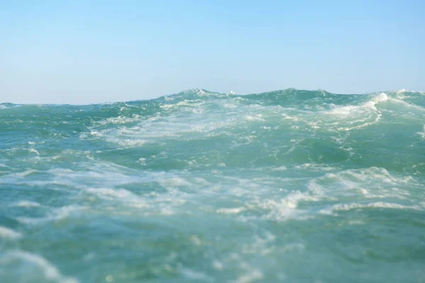 Čistá tyrkysová mořská vlna — Stock fotografie