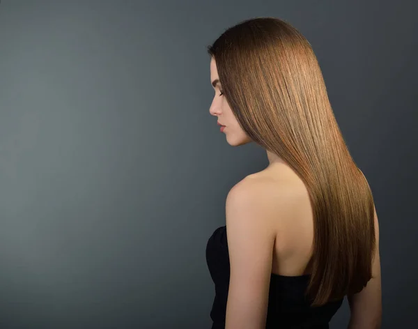 Woman with long hair — Stock Photo, Image