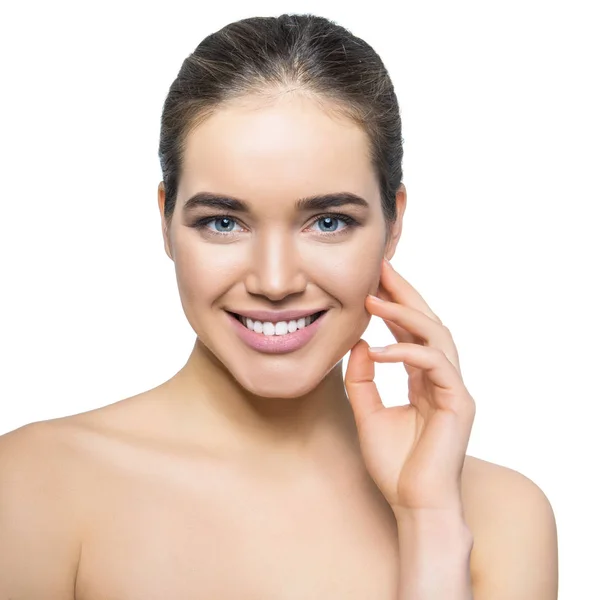 Menina com sorriso perfeito. Retrato feminino de beleza. Jovens lindos — Fotografia de Stock