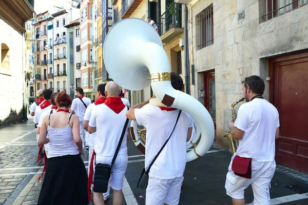 Oamenii sărbătoresc Festivalul San Fermin, 06 iulie 2016, Pamplona, Na — Fotografie, imagine de stoc