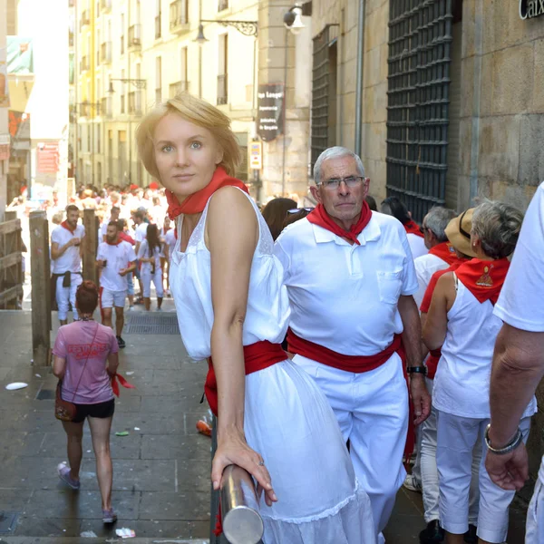 Žena na festivalu San Fermin Pamplona, Španělsko. — Stock fotografie