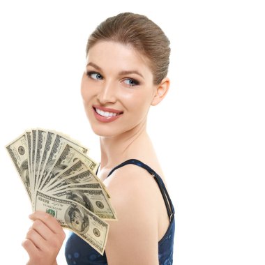 Nakit para dolar mutlu gülümseyerek ve l tutan genç mutlu kadın