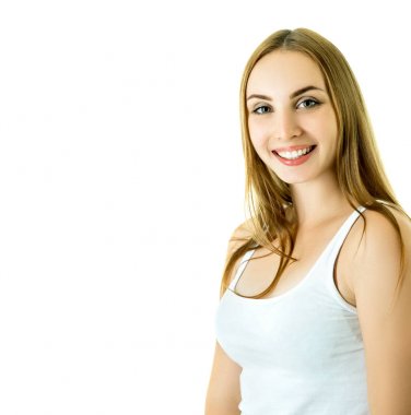 Genç güzel kadın portre beyaz studio üzerinden vurdu. Keyifli