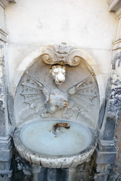 Fontana Con Acqua Potabile Roma Bella Fonte Antica Con Acqua — Foto Stock