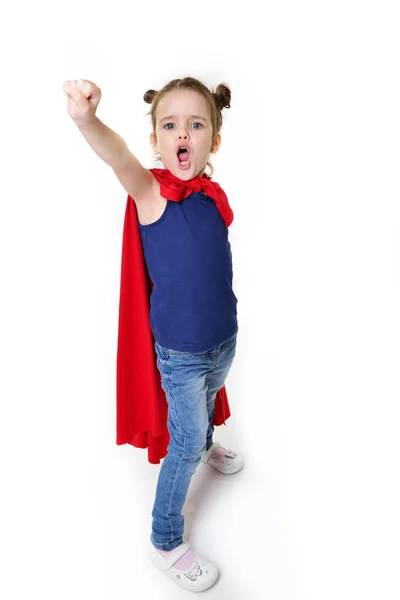 Adorable Niña Volando Como Superhéroe Camiseta Azul Manto Rojo Super — Foto de Stock