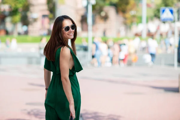 Fashion Model Wearing Green Overall Posing Outdoor Young Beautiful Brunette — Stock Photo, Image