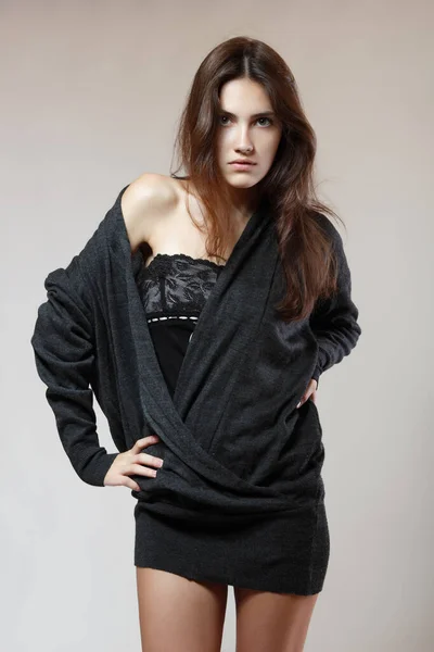 Fashion Model Young Woman Posing Studio Beautiful Caucasian Girl Gray — Stock Photo, Image