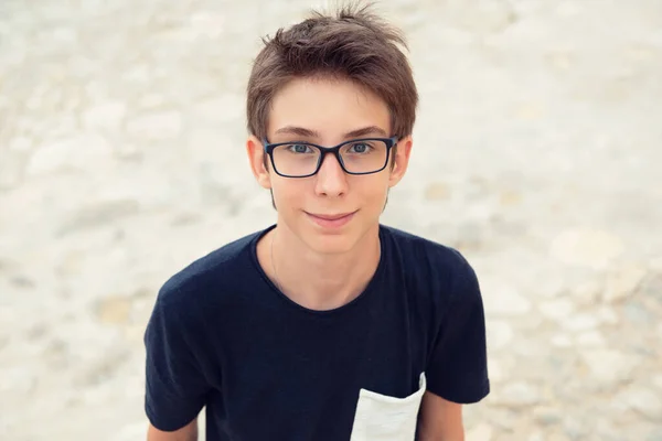 Handsome Young Boy Wearing Glasses Looking Camera Outdoor Beautiful Calm — Stock Photo, Image