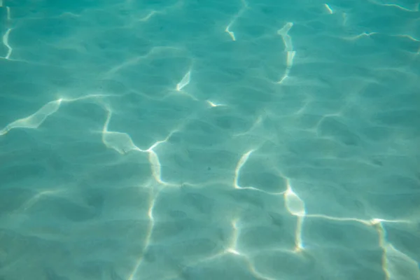 Unter Wasser Sonnenblendung Auf Dem Meeresgrund Wellen Unter Wasser Und — Stockfoto