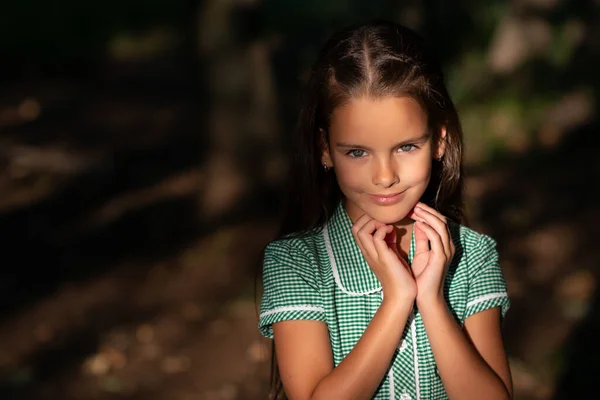 Pretty Little Brunette Girl Posing Forest Tree Sun Light Her — Stock Photo, Image