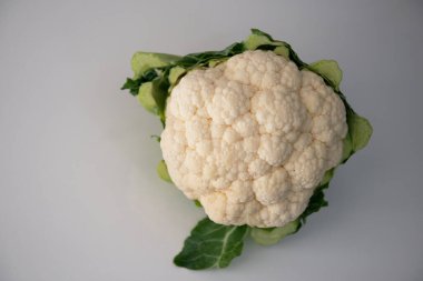 Taze taze taze karnabahar. Çiftlik mevsimi İspanyol meyve ve sebzeleri