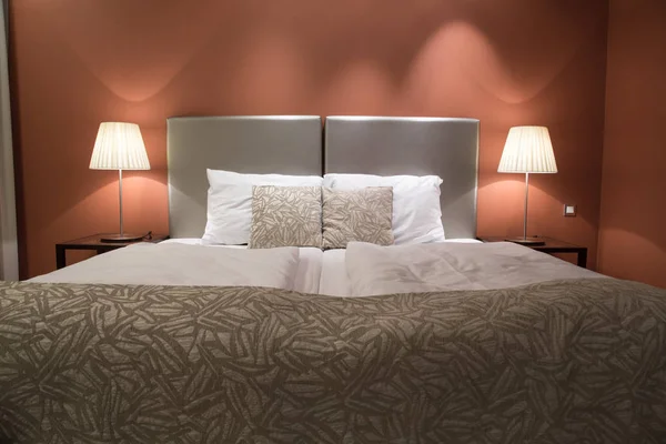 Quarto de cama do hotel — Fotografia de Stock
