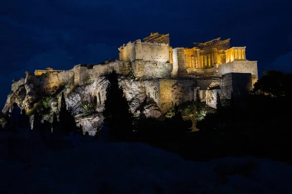 Акрополисы ночью — стоковое фото