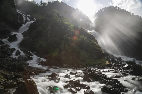 O Latefossen cai — Fotografia de Stock