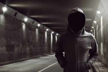 Tünelde ayakta hacker