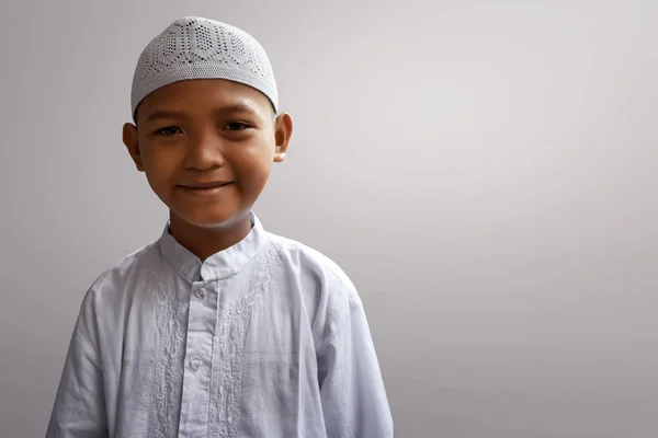 Asian muslim kid — Stock Photo, Image
