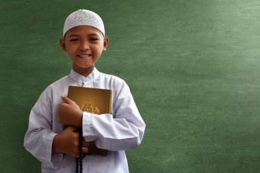 Asyalı Müslüman çocuk