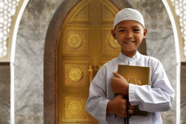 Asyalı Müslüman çocuk