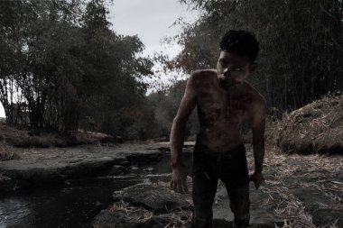 Ürpertici Nehri üzerinde korkunç zombi