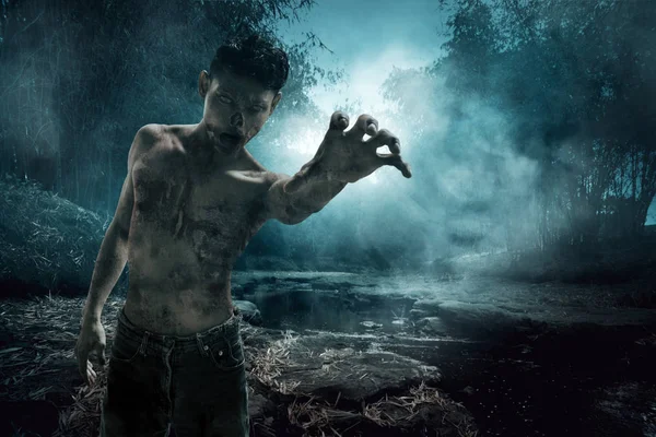 Korkunç zombi gece yürüyüş