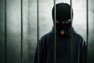 Maskeli hırsız hapiste