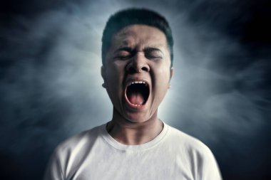 Asya adam ifade çığlık