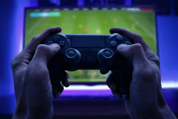 Man Playing Video Games — Stock Photo, Image