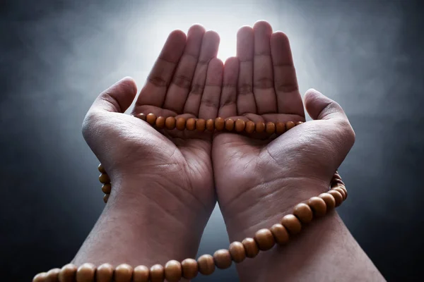 Religioso Muçulmano Homem Rezando — Fotografia de Stock