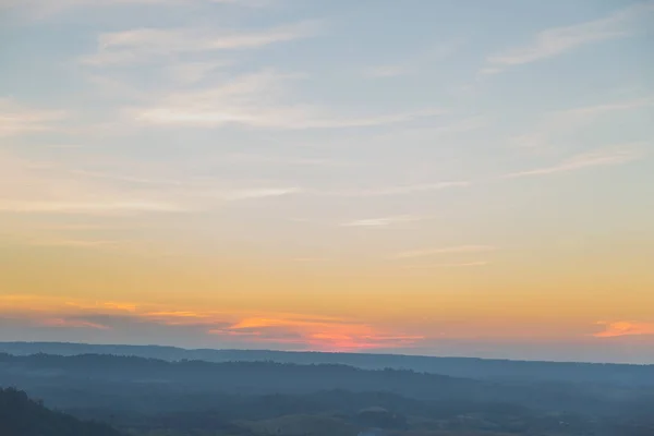 Himmel in der Dämmerung — Stockfoto